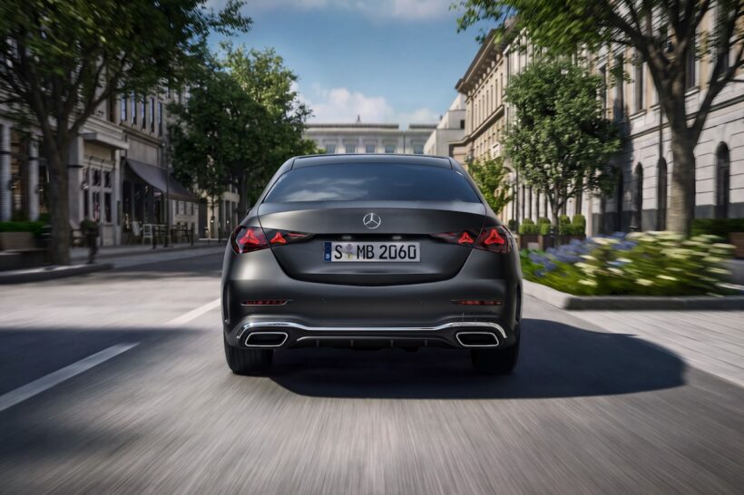 「メルセデス・ベンツ Cクラス」改良新型の走行シーン。
