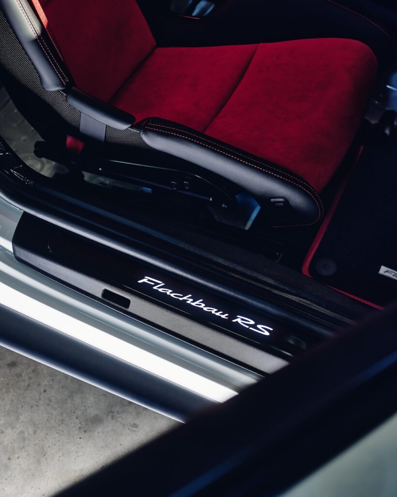 ワンオフモデル「ポルシェ フラッハバウ RS」のコクピット。