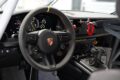 新型カスタマー向けレーシングカー「ポルシェ 911 チャレンジ」のコクピット。