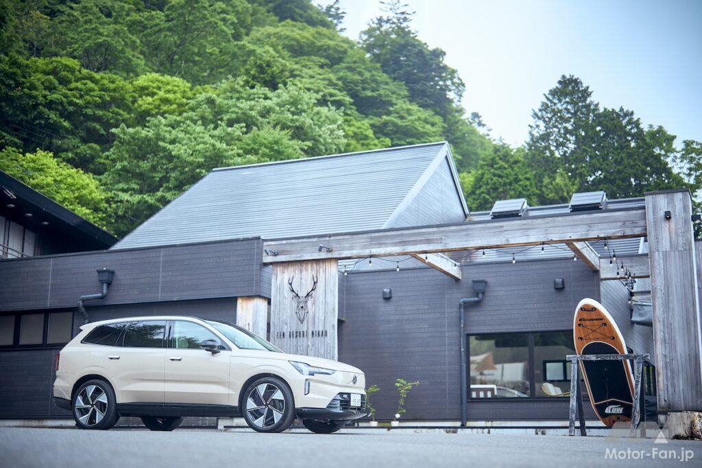 中間地点の中禅寺湖「ZEN RESORT NIKKO」でランチ。