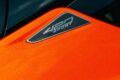 ロータスの軽量スポーツカー、エミーラに最強バージョン「420スポーツ」が加わった。AMG製2.0リッターターボエンジンは最高出力421PS、最大トルク500Nmへと強化され、空力性能の向上と軽量化も徹底されている。史上最強、最速、最軽量のエミーラの走りを大谷達也がリポートする。