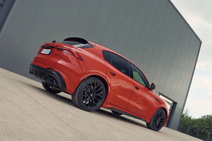 マセラティのDセグメントSUV、グレカーレもマイナーチェンジ。グラントゥーリズモ／グランカブリオに倣うアップデートが施された。さらにこちらはエンジンラインナップの充実が図られ選ぶ楽しみが増えたこともトピックと言えるだろう。