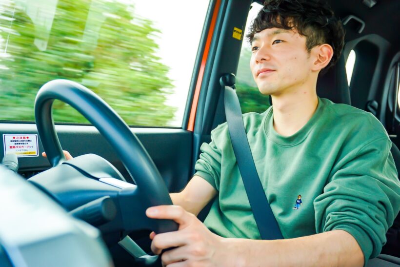 運転する人