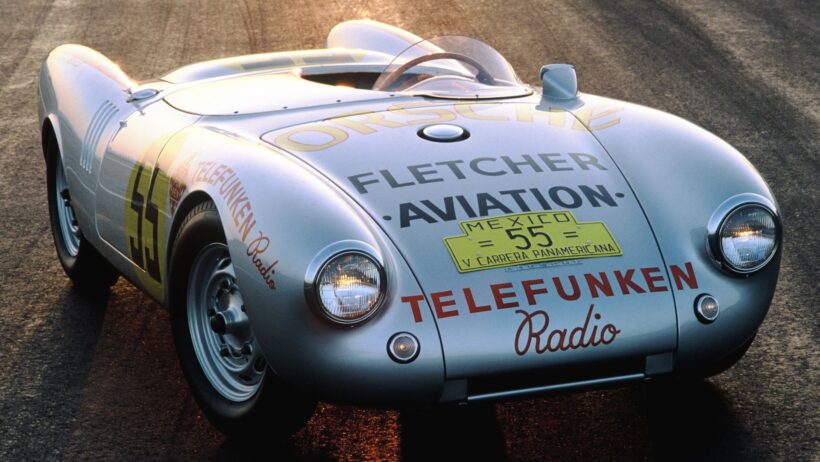 1954年モデルのポルシェ 550 スパイダー。