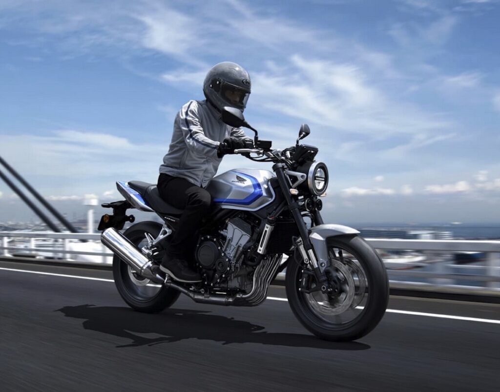 CB400SF_RUN