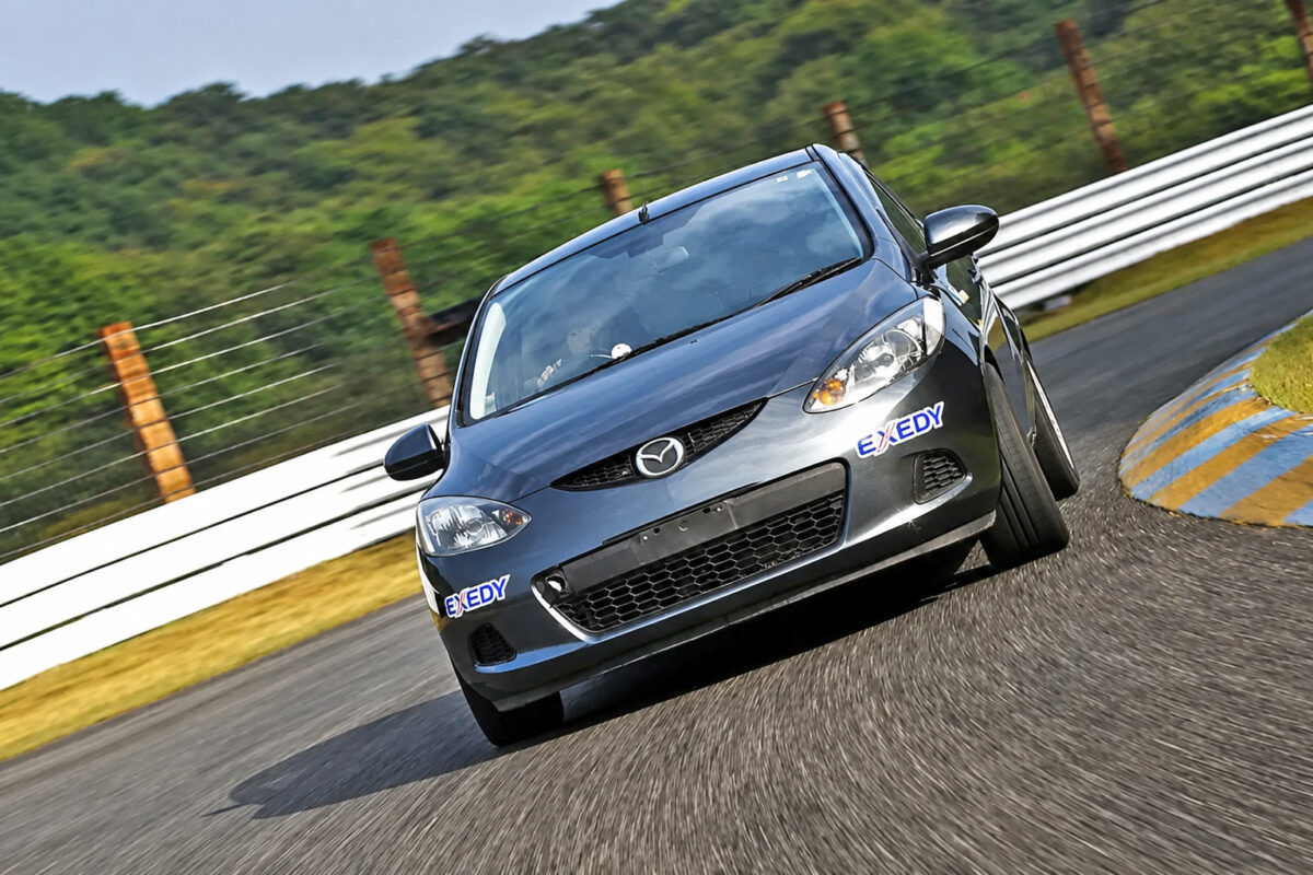 「300馬力を狙ってデミオをターボ化!?」ハーフウェイ流“通勤快速コンパクト”の中身が凄い