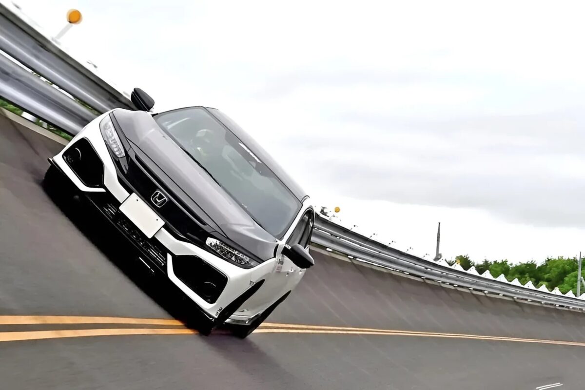 「先代FK7型シビックは眠れる獅子だった!?」108馬力アップのターボキットでタイプRキラーの完成だ！
