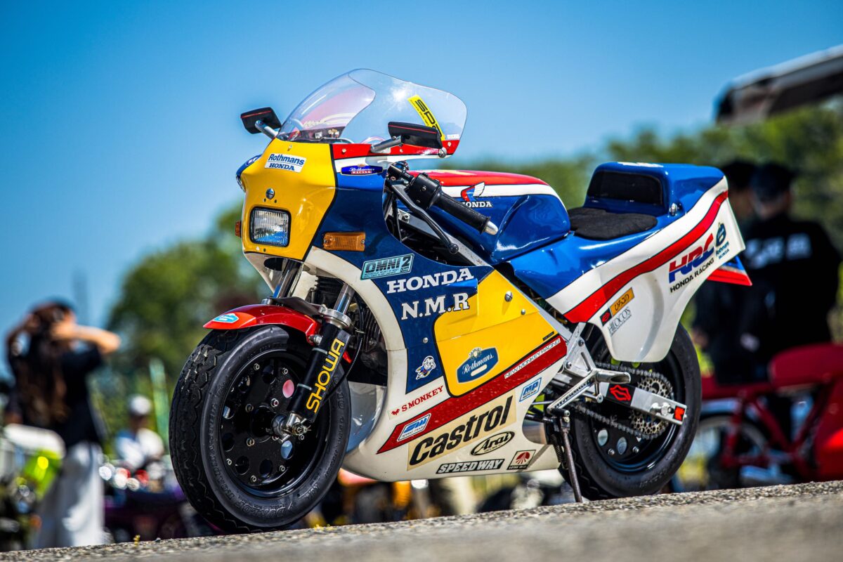 伝説のショップ“スーパーモンキー”が生んだモンキーベースの名車“N.M.R.50”！室内保管で美しく保ち続ける憧れの一台