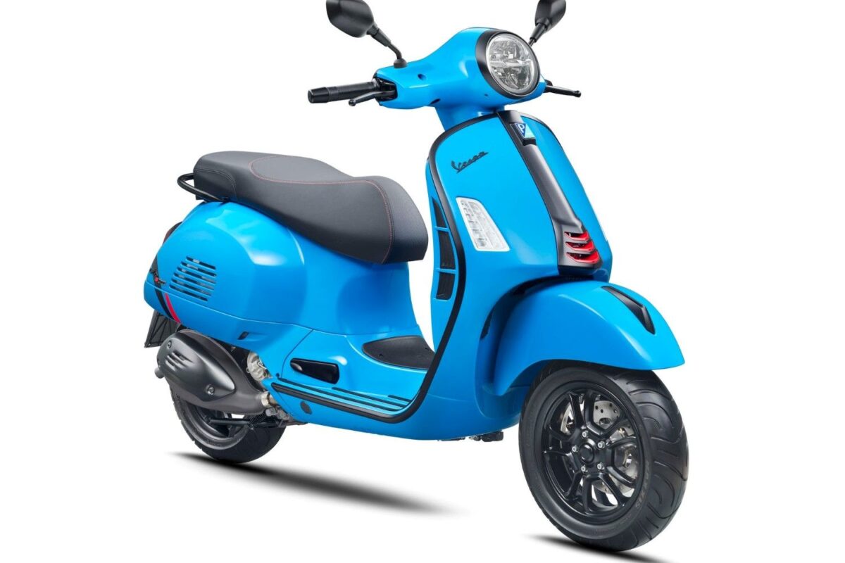 8月22日発売！　ベスパ GTS 150／300 SuperSport／GTV 300に新色登場