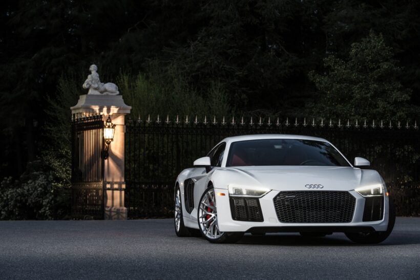 アウディ史上、最もレースカーに近いと言える「R8」。２代目は2015年に公開された。