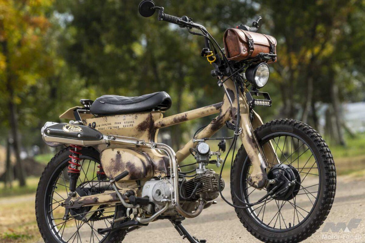 泥んこ上等！ ヤレ感たっぷりのスーパーカブ70で作るミリタリースクランブラー