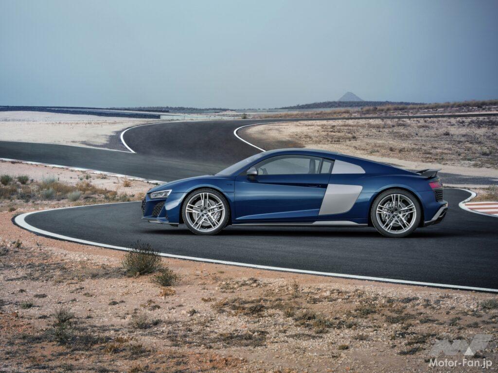 後期型の新車価格は3000万円を超えた(写真はR8 Coupé V10 performance 5.2 FSI quattro S tronic)。