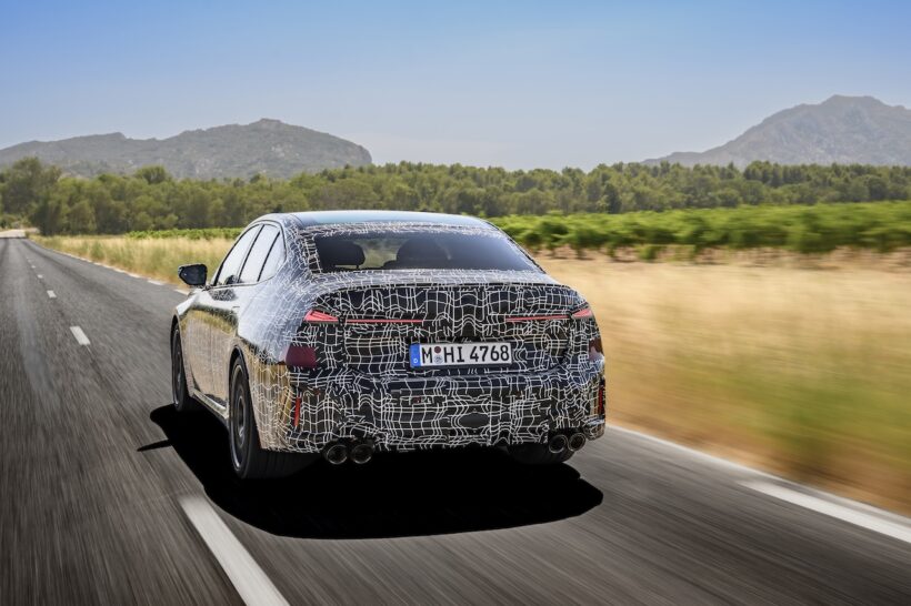 南フランス・ミラマで最終テストを行う、内燃機関搭載「BMW 3シリーズ」。