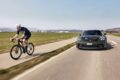 レオン・バルディンガーは、自身のポルシェ 911 GT3 RSと同じ仕様のロードバイクを作り上げた。