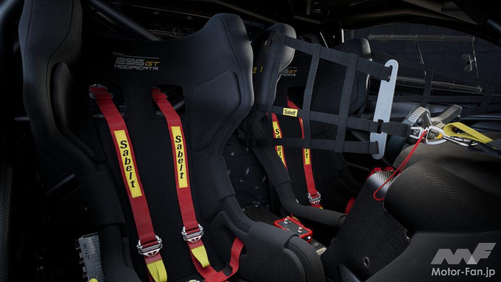 「フェラーリ 296 GT モディフィカータ」のコクピット。