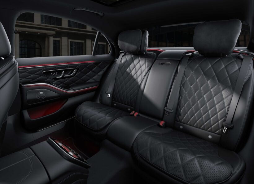 メルセデス・ベンツ日本は、3.0リッター直6ガソリンターボを搭載する「S 500 4MATIC」を追加した。