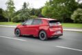 「フォルクスワーゲン ID.3 GTI」の走行シーン。