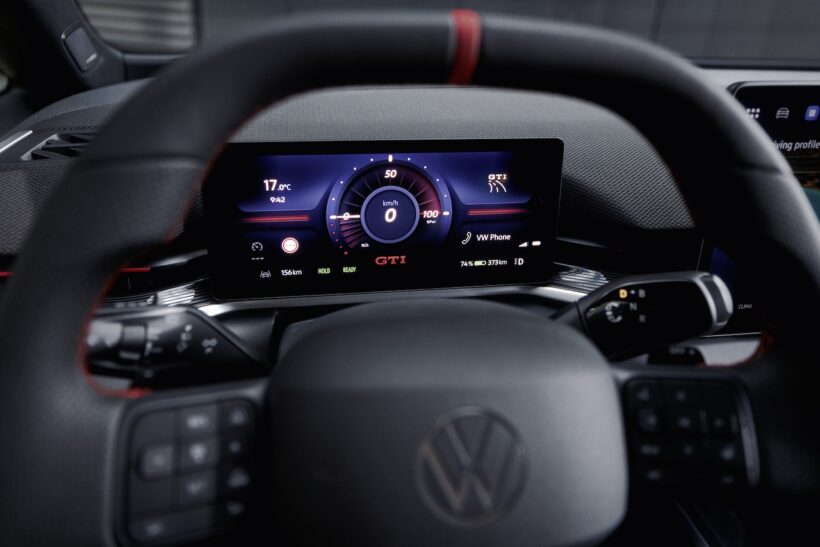 「フォルクスワーゲン ID.3 GTI」のインテリア。