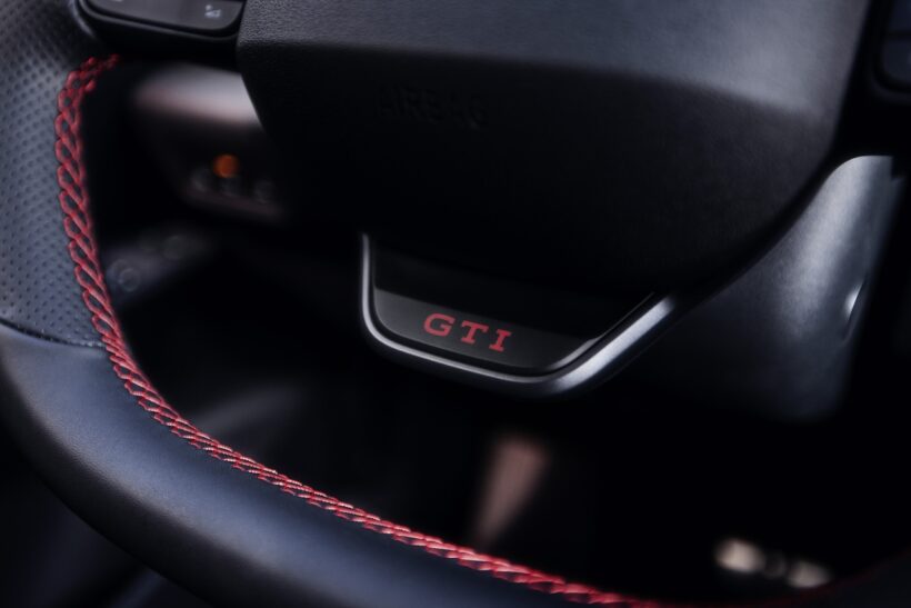 「フォルクスワーゲン ID.3 GTI」のインテリア。