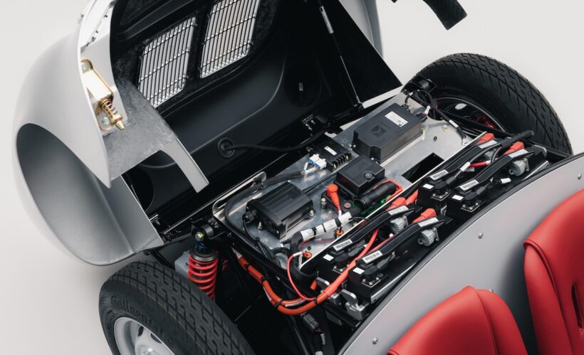 電動ミニチュアカー「ポルシェ 550 J」のフル電動パワートレイン。