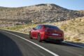 新型「BMW 3シリーズ」内燃機関搭載モデルの走行シーン。