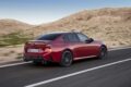 新型「BMW 3シリーズ」内燃機関搭載モデルの走行シーン。