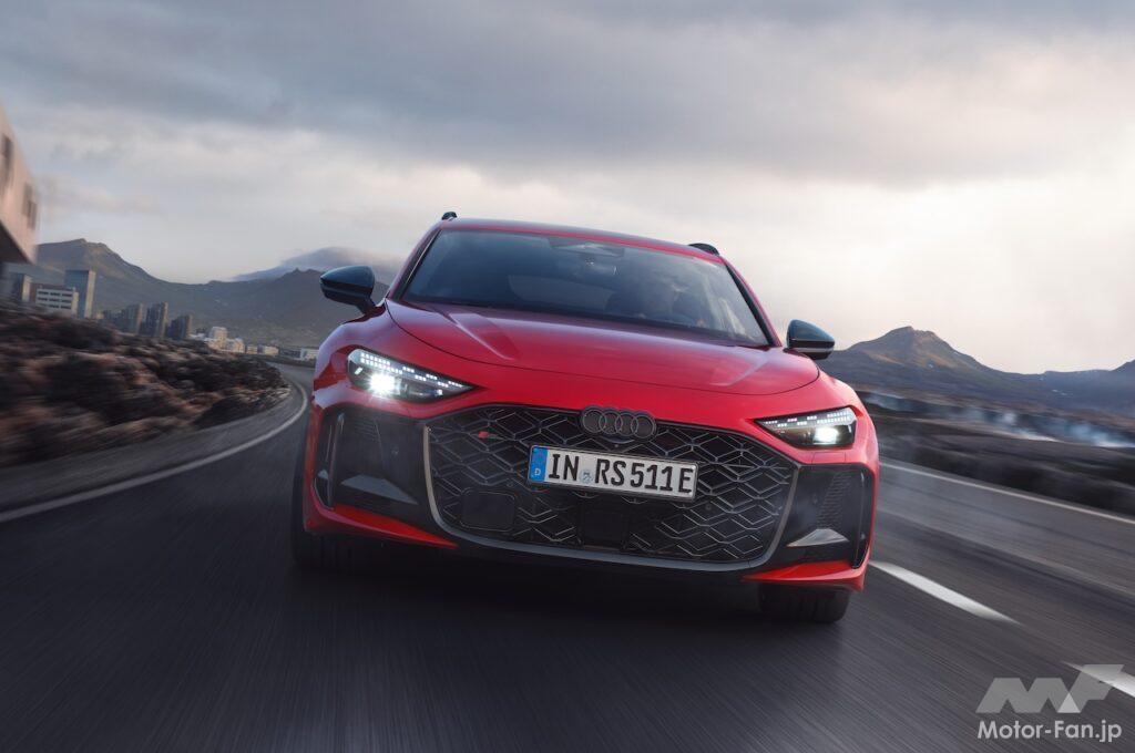 「アウディ RS 5 アンバト」の走行シーン。