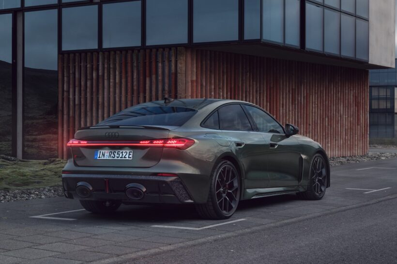 「アウディ RS 5」のエクステリア。