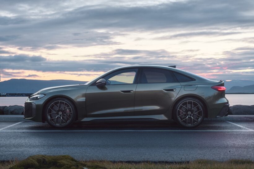 「アウディ RS 5」のエクステリア。