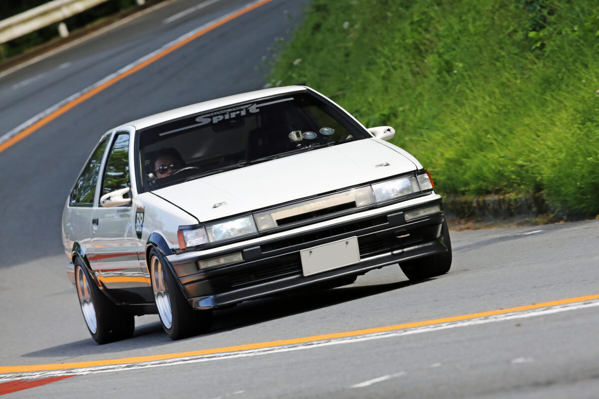 「本当にAE86は“ドライバーを育てるクルマ”なのか!?」谷口信輝がその理由を語る！