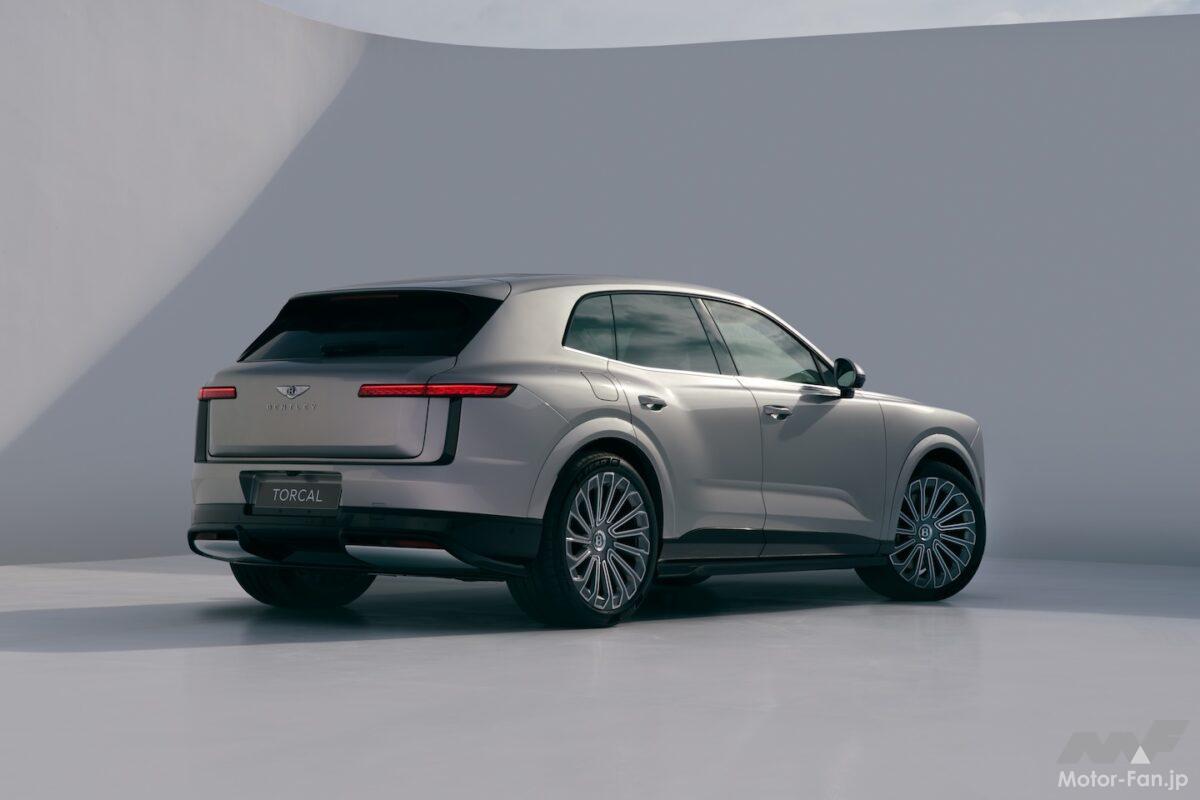 ベントレーが新たなデザイン言語を導入した完全新型SUV「トルカル」 を世界初公開。同社初のフル電動パワートレインモデル