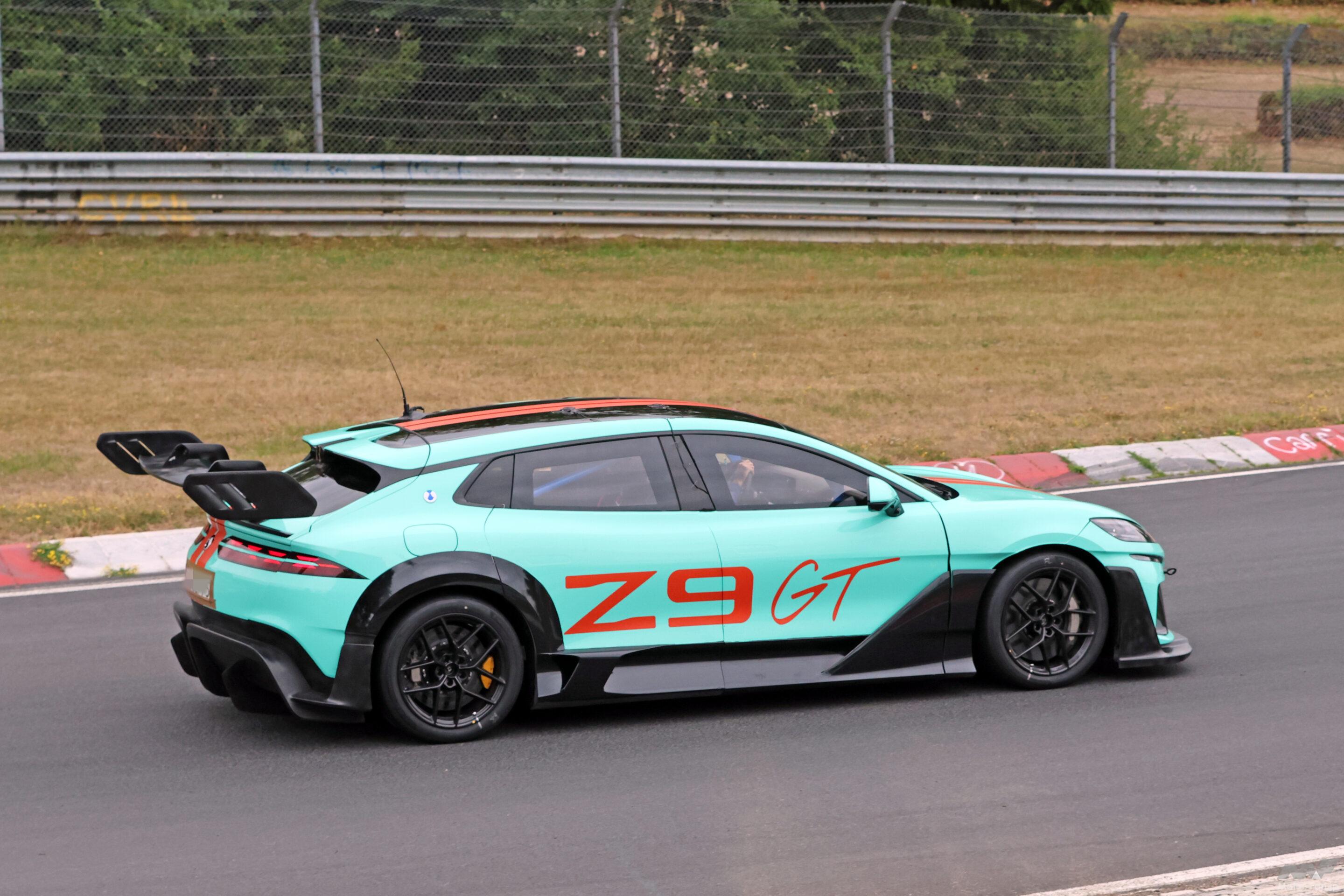 2000ps”のモンスターがニュルブルクリンクに出現！ ポルシェの最速記録