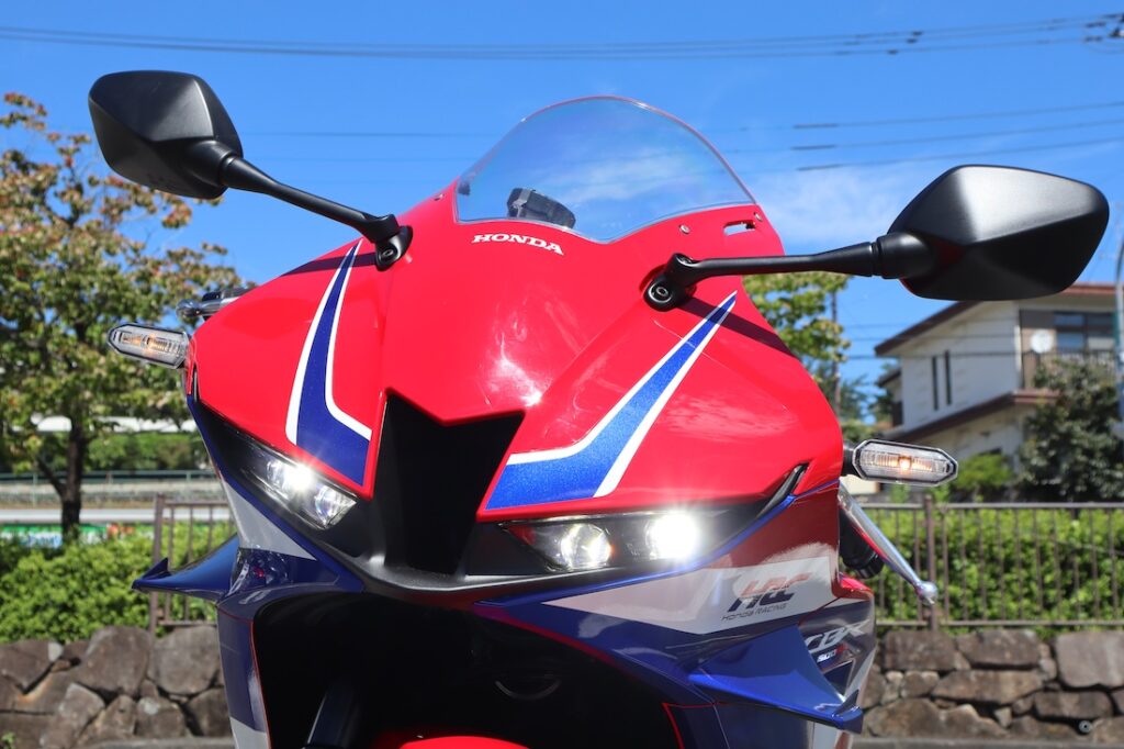 HEADLIGHT_CBR600RR_001B