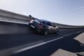 「メルセデス AMG CLE 646 シュペツィアルアンフェルティグング」の走行シーン。