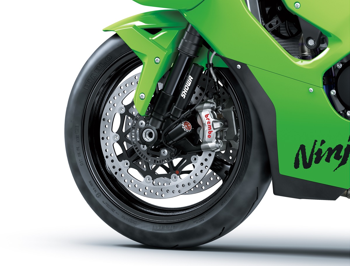 9月12日発売、世界限定500台「Ninja ZX-10RR」｜大型ウイングレットと