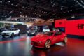 パリモーターショーでコンセプトカー「Cuorerosso（クオーレロッソ）」を公開したアルファロメオのブース。