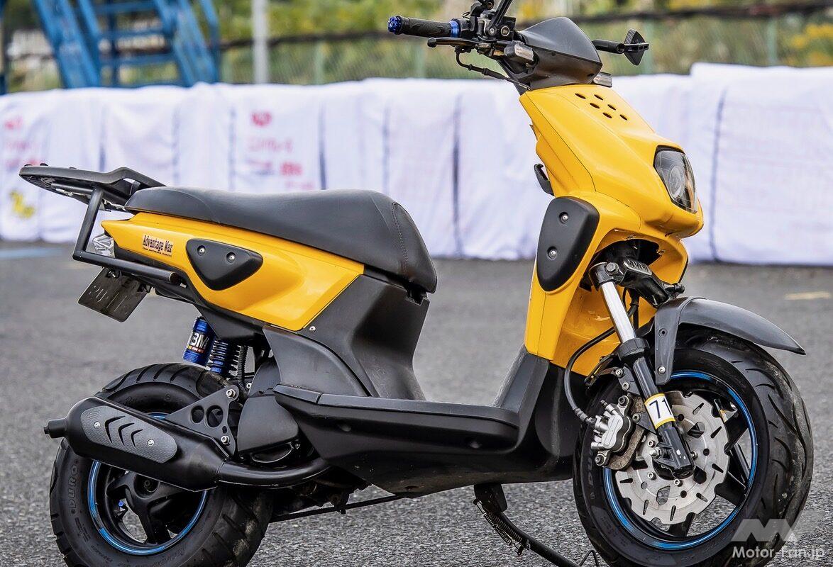 ヤマハ系パーツの流用カスタム！　フロントにはシグナスX用フォークを使用したYAMAHA STUNT