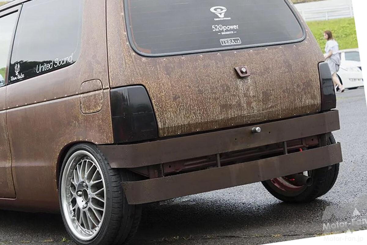 「廃車寸前…⁉︎」見た目からは想像できない圧巻の内装に驚かされる！