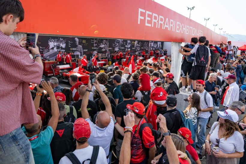 初開催の「グラン・プレミオ・ストーリコ・ディタリア」には、2万5000人ものファンが集まった。