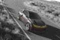 フル電動スポーツ「プジョー E-T16 E-T16 コンセプト」の走行シーン。