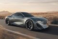 フル電動コンセプト「プジョー RCZ ビジョン」の走行シーン。