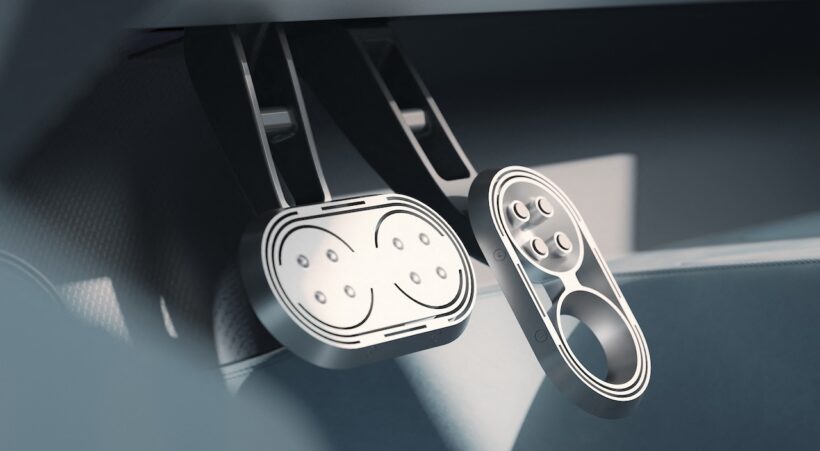 フル電動コンセプト「プジョー RCZ ビジョン」のインテリア。