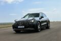 AMG初のフル電動SUV「メルセデス AMG GT SUV」の走行シーン。