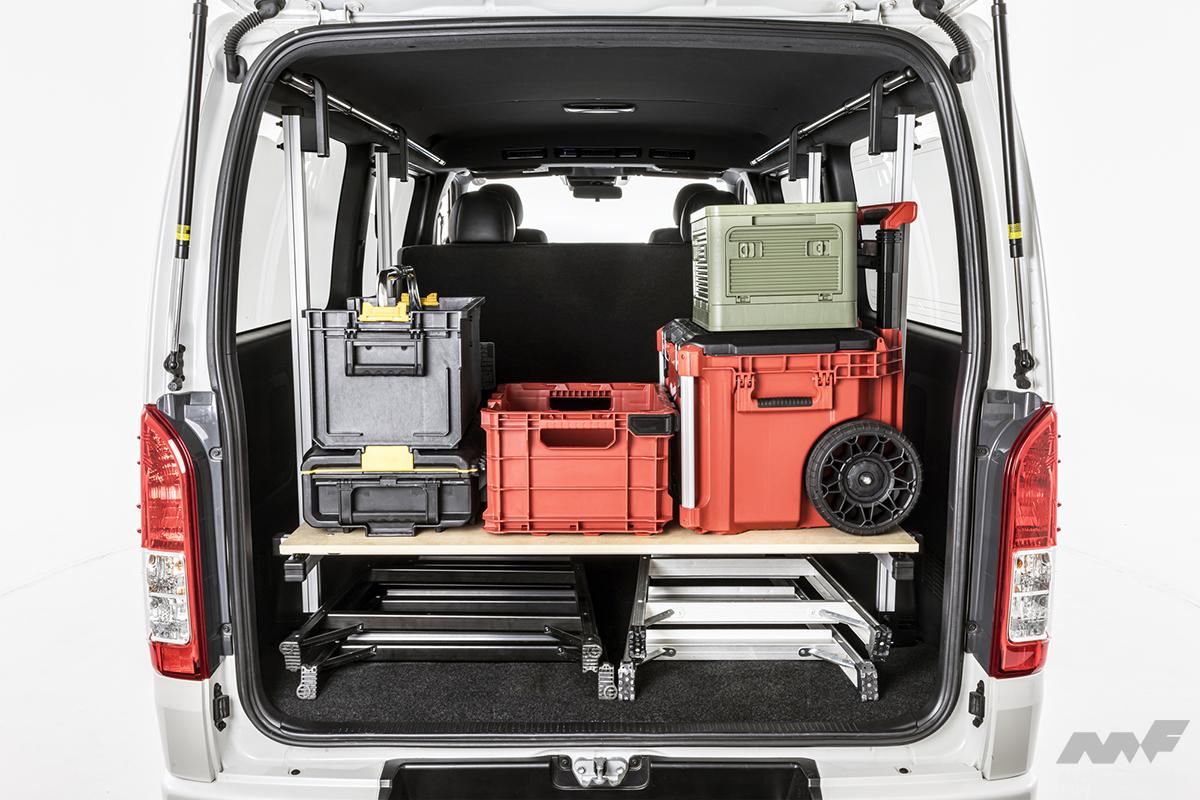 【プロ必見！】「現場でも活躍間違いなし！」ハイエースの荷室を100%有効活用できる、INNOの収納システムが優秀すぎた！