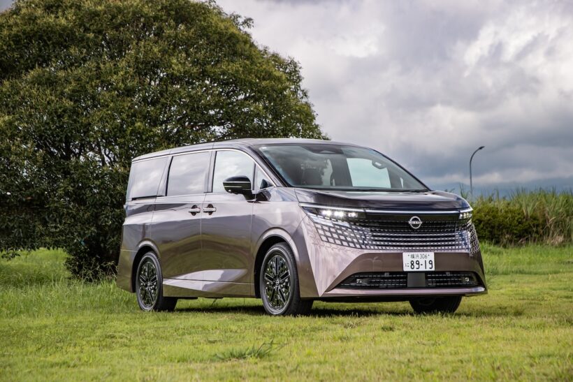 日産 エルグランド G e-4ORCE