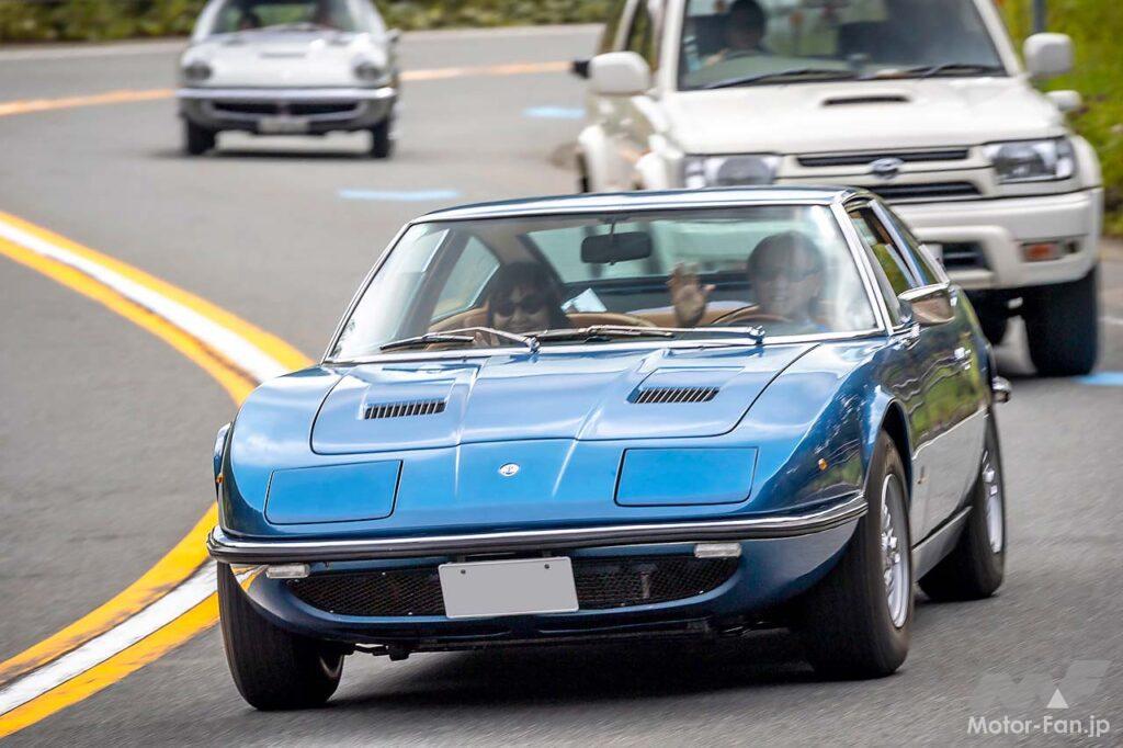 パレードランでは往年の名車から現代のスーパースポーツまでが共演。日曜日ということもあり、山中湖畔を行く多くの観光客の目を奪った。