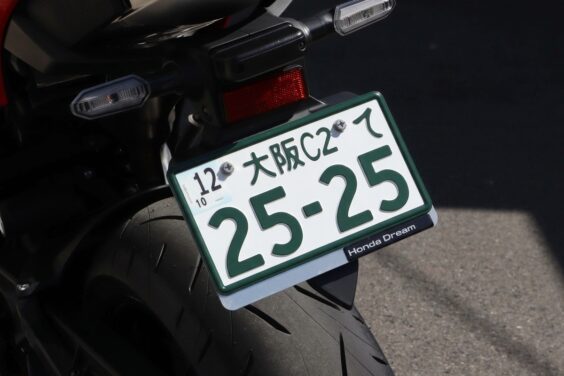 CBR600RR_number_001BS