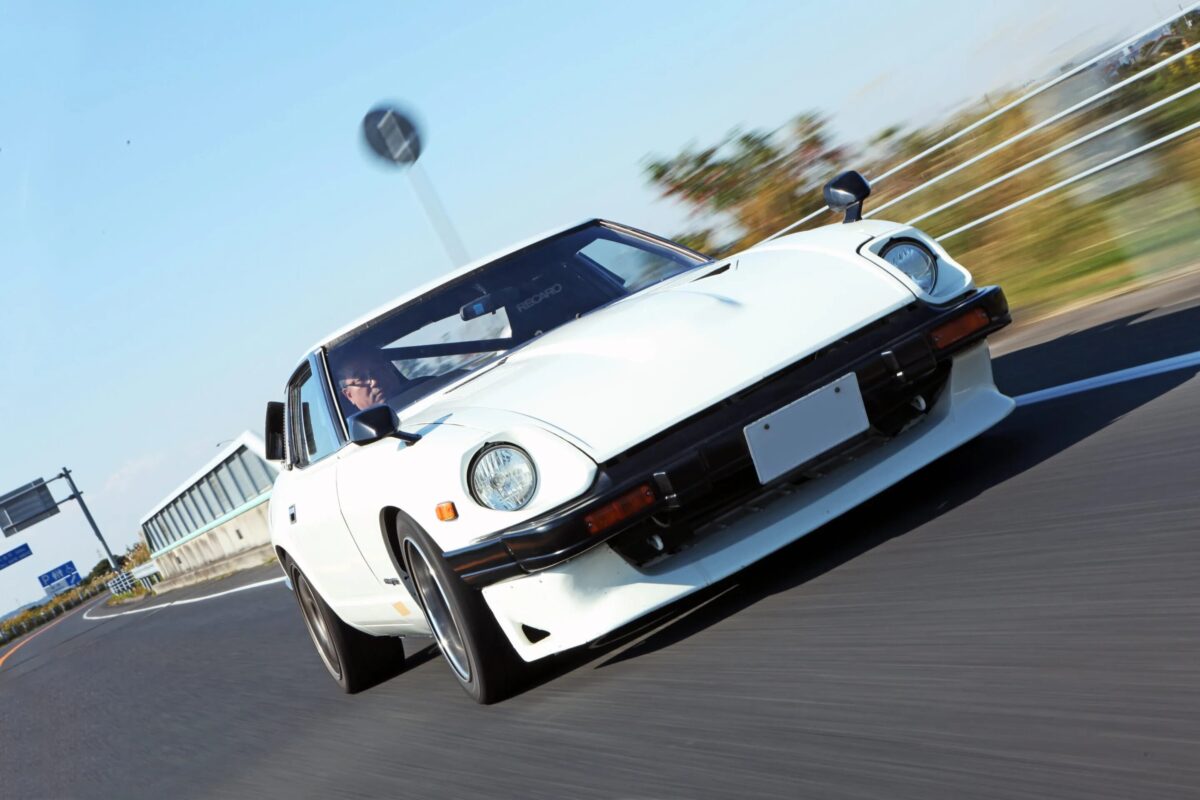 「L型でここまでやるか！」3.1Lエンジンにスーパーチャージャーを追加したS130Zの本気度