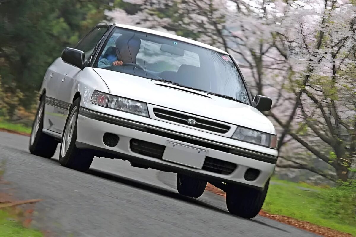 「これが初代レガシィの本気仕様！」STIが仕上げたRSタイプRAは特別すぎる限定スポーツセダンだった