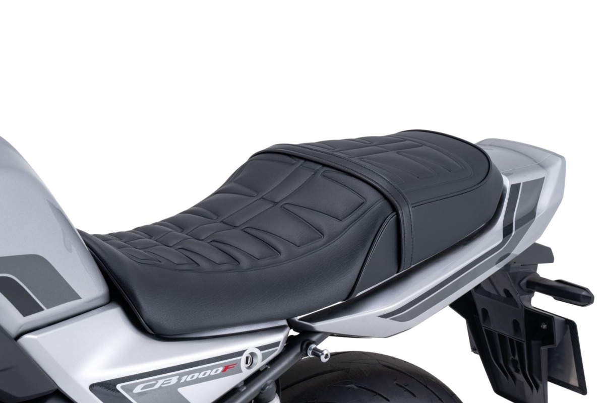 ローダウンシートなのにお尻が痛くならないヤツ！CB1000Fの足つきと